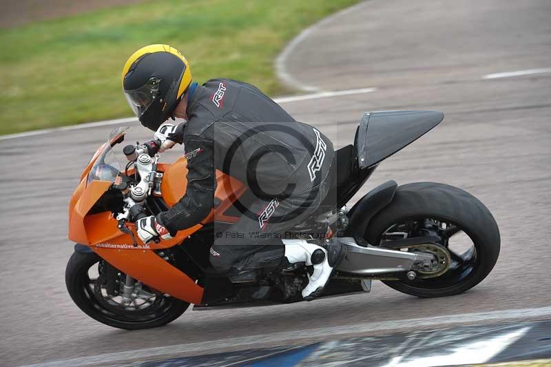 Motorcycle action photographs;Rockingham;Rockingham photographs;Trackday digital images;event digital images;eventdigitalimages;no limits trackday;peter wileman photography;rockingham corby northamptonshire;trackday;trackday photos