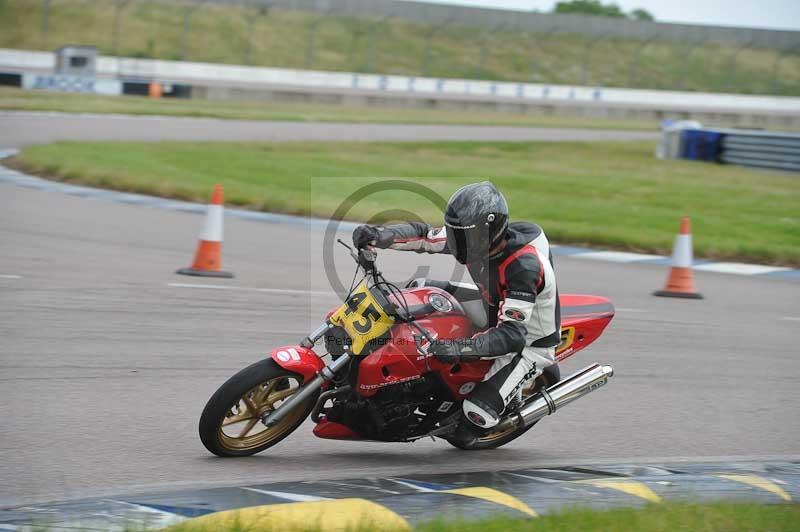 Motorcycle action photographs;Rockingham;Rockingham photographs;Trackday digital images;event digital images;eventdigitalimages;no limits trackday;peter wileman photography;rockingham corby northamptonshire;trackday;trackday photos