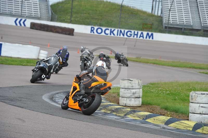 Motorcycle action photographs;Rockingham;Rockingham photographs;Trackday digital images;event digital images;eventdigitalimages;no limits trackday;peter wileman photography;rockingham corby northamptonshire;trackday;trackday photos