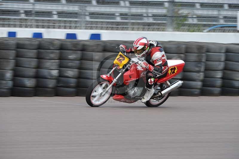 Motorcycle action photographs;Rockingham;Rockingham photographs;Trackday digital images;event digital images;eventdigitalimages;no limits trackday;peter wileman photography;rockingham corby northamptonshire;trackday;trackday photos