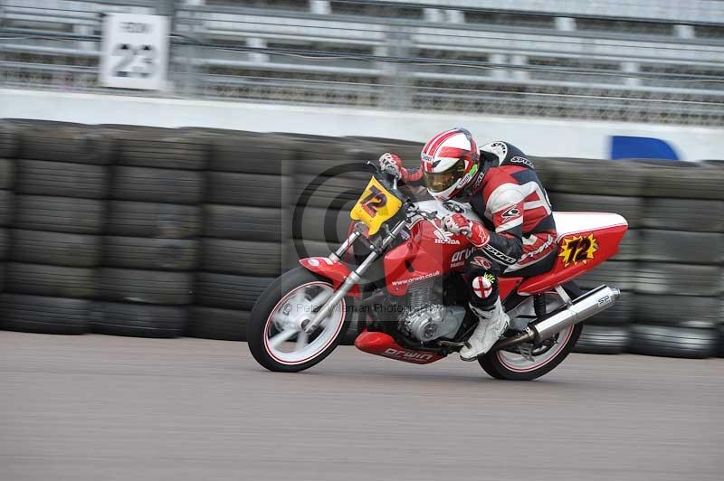 Motorcycle action photographs;Rockingham;Rockingham photographs;Trackday digital images;event digital images;eventdigitalimages;no limits trackday;peter wileman photography;rockingham corby northamptonshire;trackday;trackday photos