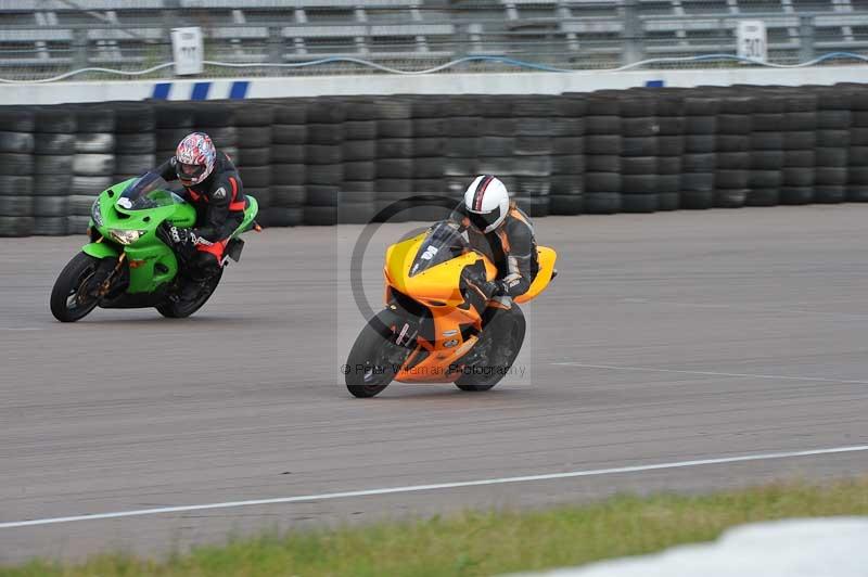 Motorcycle action photographs;Rockingham;Rockingham photographs;Trackday digital images;event digital images;eventdigitalimages;no limits trackday;peter wileman photography;rockingham corby northamptonshire;trackday;trackday photos