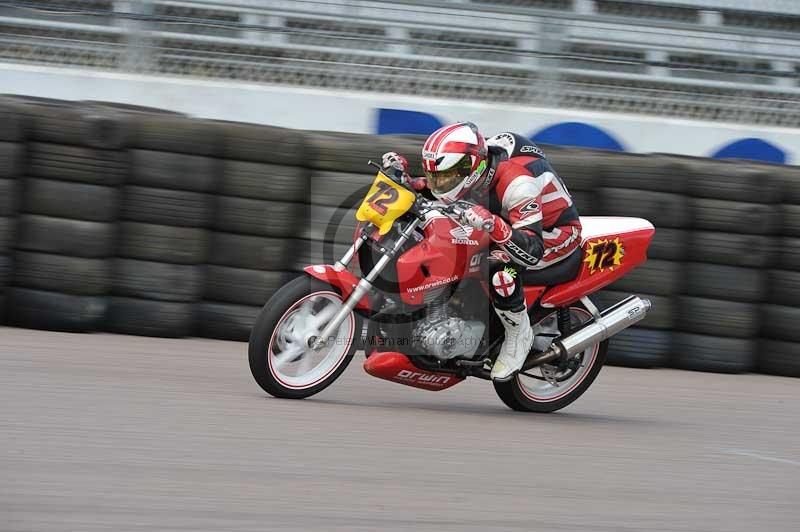 Motorcycle action photographs;Rockingham;Rockingham photographs;Trackday digital images;event digital images;eventdigitalimages;no limits trackday;peter wileman photography;rockingham corby northamptonshire;trackday;trackday photos