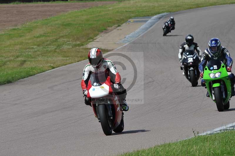 Motorcycle action photographs;Rockingham;Rockingham photographs;Trackday digital images;event digital images;eventdigitalimages;no limits trackday;peter wileman photography;rockingham corby northamptonshire;trackday;trackday photos