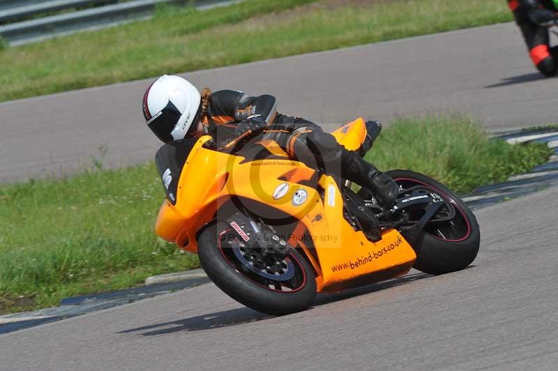 Motorcycle action photographs;Rockingham;Rockingham photographs;Trackday digital images;event digital images;eventdigitalimages;no limits trackday;peter wileman photography;rockingham corby northamptonshire;trackday;trackday photos