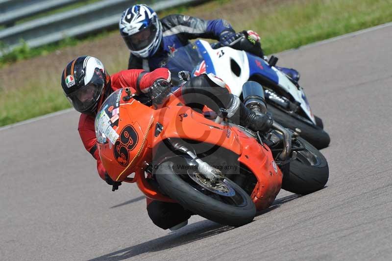 Motorcycle action photographs;Rockingham;Rockingham photographs;Trackday digital images;event digital images;eventdigitalimages;no limits trackday;peter wileman photography;rockingham corby northamptonshire;trackday;trackday photos