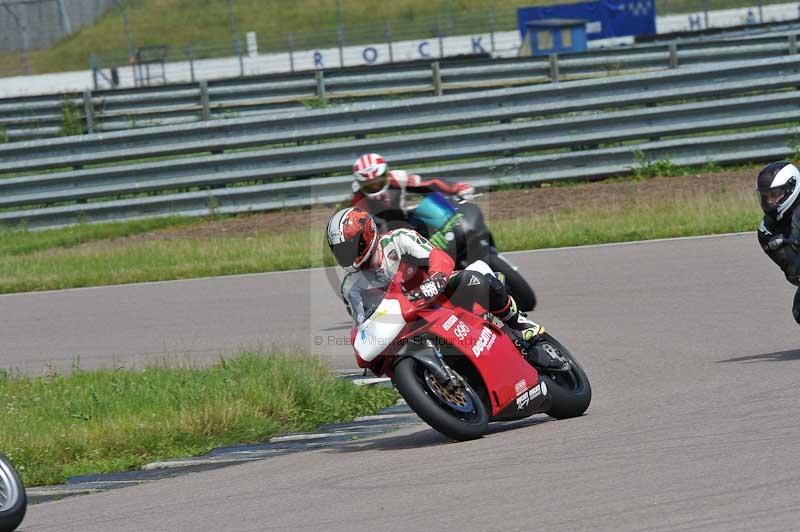 Motorcycle action photographs;Rockingham;Rockingham photographs;Trackday digital images;event digital images;eventdigitalimages;no limits trackday;peter wileman photography;rockingham corby northamptonshire;trackday;trackday photos