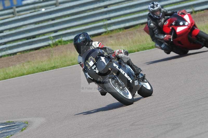 Rockingham no limits trackday;enduro digital images;event digital images;eventdigitalimages;no limits trackdays;peter wileman photography;racing digital images;rockingham raceway northamptonshire;rockingham trackday photographs;trackday digital images;trackday photos