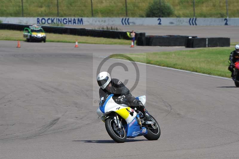 Rockingham no limits trackday;enduro digital images;event digital images;eventdigitalimages;no limits trackdays;peter wileman photography;racing digital images;rockingham raceway northamptonshire;rockingham trackday photographs;trackday digital images;trackday photos