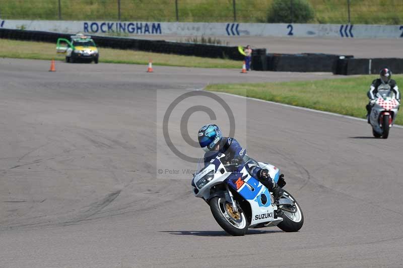 Rockingham no limits trackday;enduro digital images;event digital images;eventdigitalimages;no limits trackdays;peter wileman photography;racing digital images;rockingham raceway northamptonshire;rockingham trackday photographs;trackday digital images;trackday photos