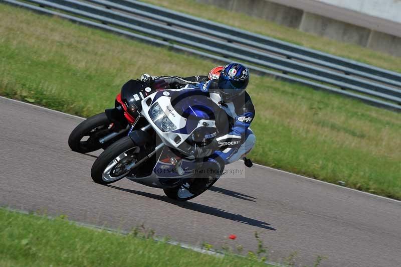 Rockingham no limits trackday;enduro digital images;event digital images;eventdigitalimages;no limits trackdays;peter wileman photography;racing digital images;rockingham raceway northamptonshire;rockingham trackday photographs;trackday digital images;trackday photos