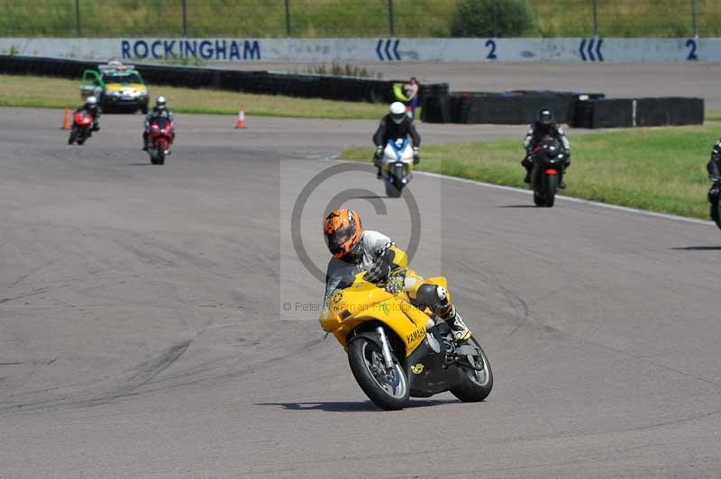 Rockingham no limits trackday;enduro digital images;event digital images;eventdigitalimages;no limits trackdays;peter wileman photography;racing digital images;rockingham raceway northamptonshire;rockingham trackday photographs;trackday digital images;trackday photos