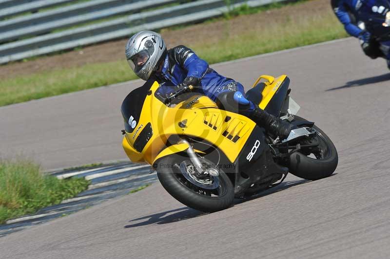 Rockingham no limits trackday;enduro digital images;event digital images;eventdigitalimages;no limits trackdays;peter wileman photography;racing digital images;rockingham raceway northamptonshire;rockingham trackday photographs;trackday digital images;trackday photos