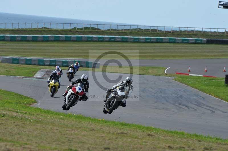 Rockingham no limits trackday;enduro digital images;event digital images;eventdigitalimages;no limits trackdays;peter wileman photography;racing digital images;rockingham raceway northamptonshire;rockingham trackday photographs;trackday digital images;trackday photos