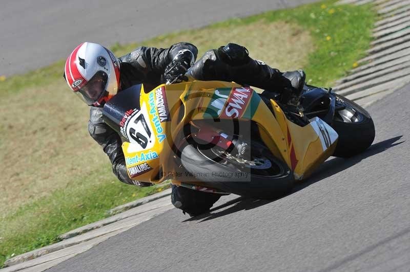 Rockingham no limits trackday;enduro digital images;event digital images;eventdigitalimages;no limits trackdays;peter wileman photography;racing digital images;rockingham raceway northamptonshire;rockingham trackday photographs;trackday digital images;trackday photos