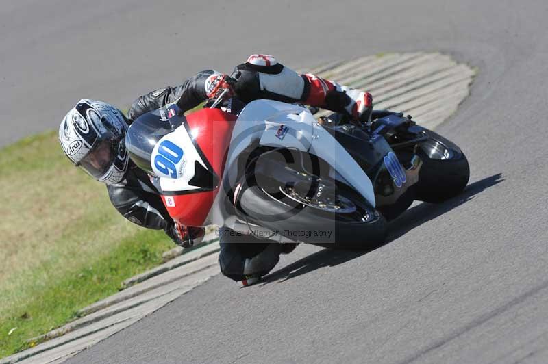 Rockingham no limits trackday;enduro digital images;event digital images;eventdigitalimages;no limits trackdays;peter wileman photography;racing digital images;rockingham raceway northamptonshire;rockingham trackday photographs;trackday digital images;trackday photos