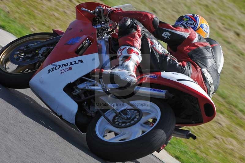 Rockingham no limits trackday;enduro digital images;event digital images;eventdigitalimages;no limits trackdays;peter wileman photography;racing digital images;rockingham raceway northamptonshire;rockingham trackday photographs;trackday digital images;trackday photos