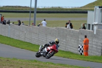 Rockingham-no-limits-trackday;enduro-digital-images;event-digital-images;eventdigitalimages;no-limits-trackdays;peter-wileman-photography;racing-digital-images;rockingham-raceway-northamptonshire;rockingham-trackday-photographs;trackday-digital-images;trackday-photos