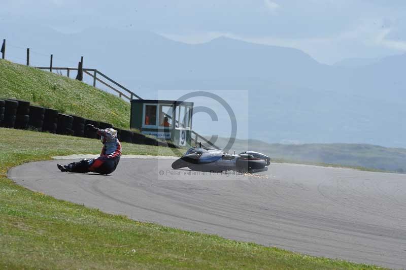 anglesey no limits trackday;anglesey photographs;anglesey trackday photographs;enduro digital images;event digital images;eventdigitalimages;no limits trackdays;peter wileman photography;racing digital images;trac mon;trackday digital images;trackday photos;ty croes