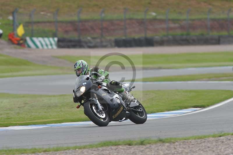 Motorcycle action photographs;donington;donington park leicestershire;donington photographs;event digital images;eventdigitalimages;no limits trackday;peter wileman photography;trackday;trackday digital images;trackday photos