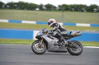 Motorcycle-action-photographs;donington;donington-park-leicestershire;donington-photographs;event-digital-images;eventdigitalimages;no-limits-trackday;peter-wileman-photography;trackday;trackday-digital-images;trackday-photos