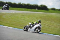 Motorcycle-action-photographs;donington;donington-park-leicestershire;donington-photographs;event-digital-images;eventdigitalimages;no-limits-trackday;peter-wileman-photography;trackday;trackday-digital-images;trackday-photos