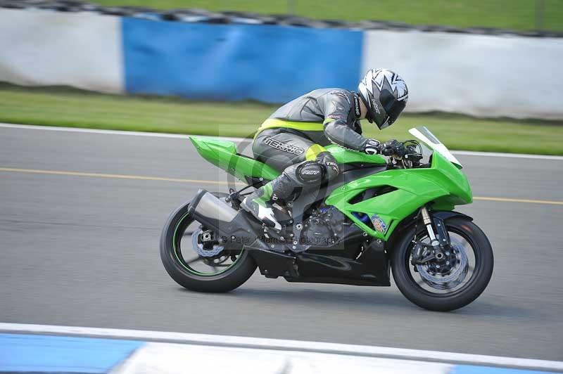 Motorcycle action photographs;donington;donington park leicestershire;donington photographs;event digital images;eventdigitalimages;no limits trackday;peter wileman photography;trackday;trackday digital images;trackday photos