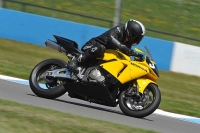 Motorcycle-action-photographs;donington;donington-park-leicestershire;donington-photographs;event-digital-images;eventdigitalimages;no-limits-trackday;peter-wileman-photography;trackday;trackday-digital-images;trackday-photos