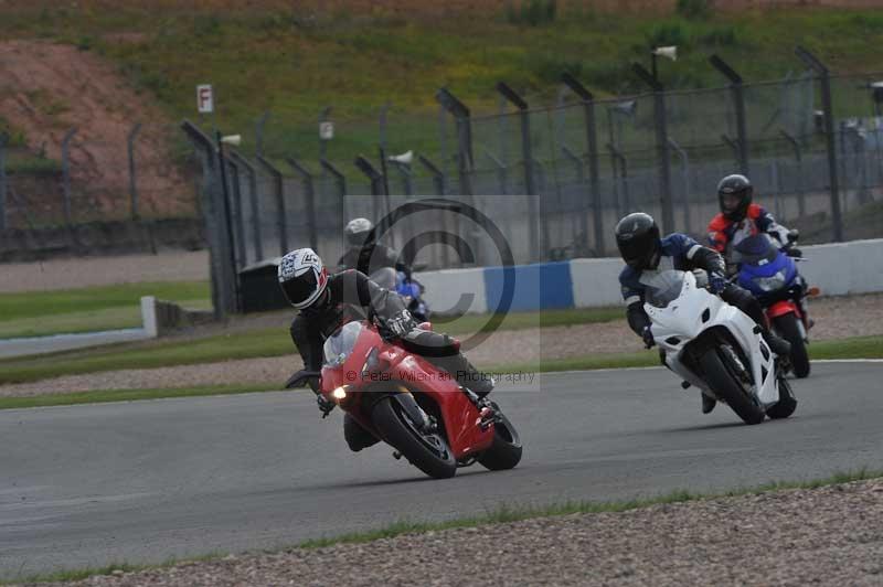 Motorcycle action photographs;donington;donington park leicestershire;donington photographs;event digital images;eventdigitalimages;no limits trackday;peter wileman photography;trackday;trackday digital images;trackday photos