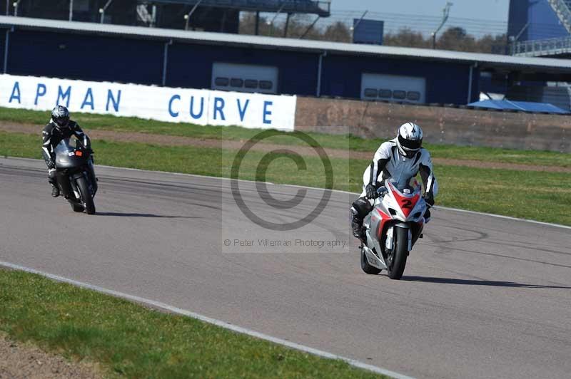 Rockingham no limits trackday;enduro digital images;event digital images;eventdigitalimages;no limits trackdays;peter wileman photography;racing digital images;rockingham raceway northamptonshire;rockingham trackday photographs;trackday digital images;trackday photos