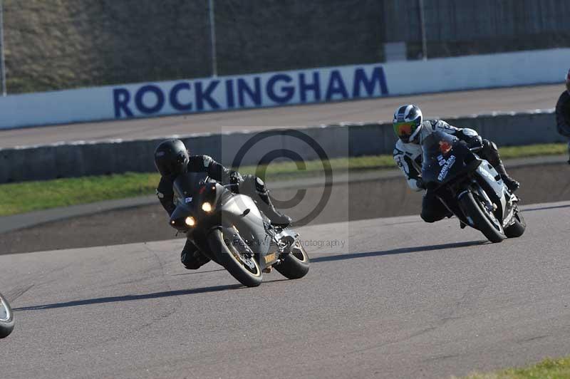 Rockingham no limits trackday;enduro digital images;event digital images;eventdigitalimages;no limits trackdays;peter wileman photography;racing digital images;rockingham raceway northamptonshire;rockingham trackday photographs;trackday digital images;trackday photos