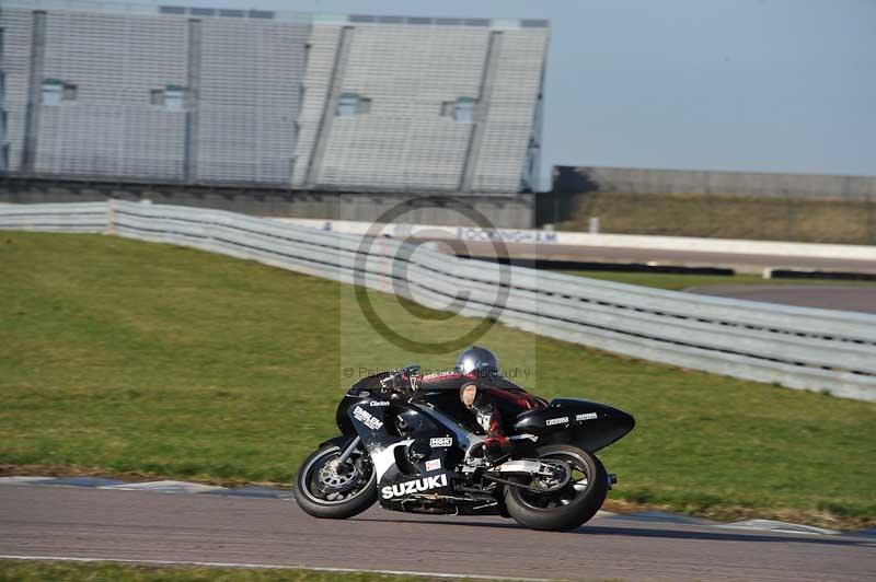 Rockingham no limits trackday;enduro digital images;event digital images;eventdigitalimages;no limits trackdays;peter wileman photography;racing digital images;rockingham raceway northamptonshire;rockingham trackday photographs;trackday digital images;trackday photos