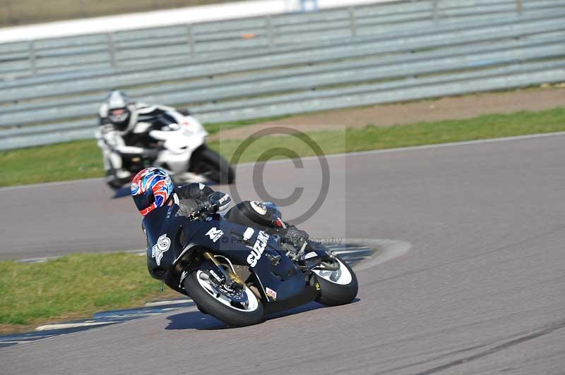 Rockingham no limits trackday;enduro digital images;event digital images;eventdigitalimages;no limits trackdays;peter wileman photography;racing digital images;rockingham raceway northamptonshire;rockingham trackday photographs;trackday digital images;trackday photos