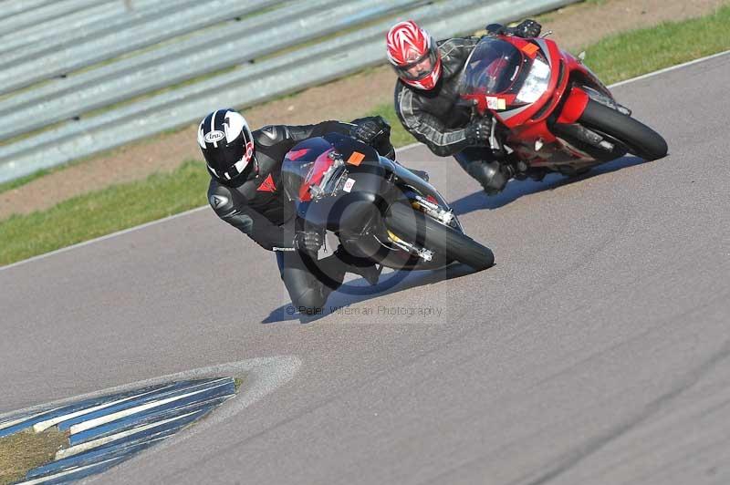 Rockingham no limits trackday;enduro digital images;event digital images;eventdigitalimages;no limits trackdays;peter wileman photography;racing digital images;rockingham raceway northamptonshire;rockingham trackday photographs;trackday digital images;trackday photos