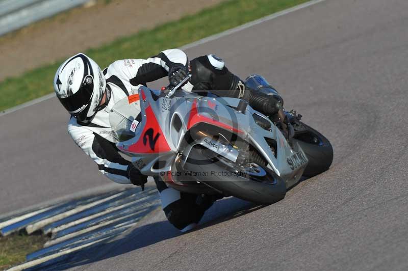 Rockingham no limits trackday;enduro digital images;event digital images;eventdigitalimages;no limits trackdays;peter wileman photography;racing digital images;rockingham raceway northamptonshire;rockingham trackday photographs;trackday digital images;trackday photos