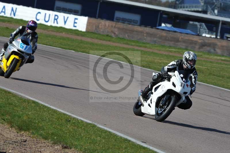 Rockingham no limits trackday;enduro digital images;event digital images;eventdigitalimages;no limits trackdays;peter wileman photography;racing digital images;rockingham raceway northamptonshire;rockingham trackday photographs;trackday digital images;trackday photos