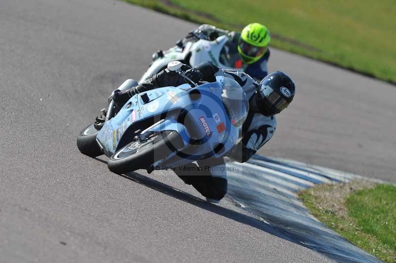 Rockingham no limits trackday;enduro digital images;event digital images;eventdigitalimages;no limits trackdays;peter wileman photography;racing digital images;rockingham raceway northamptonshire;rockingham trackday photographs;trackday digital images;trackday photos