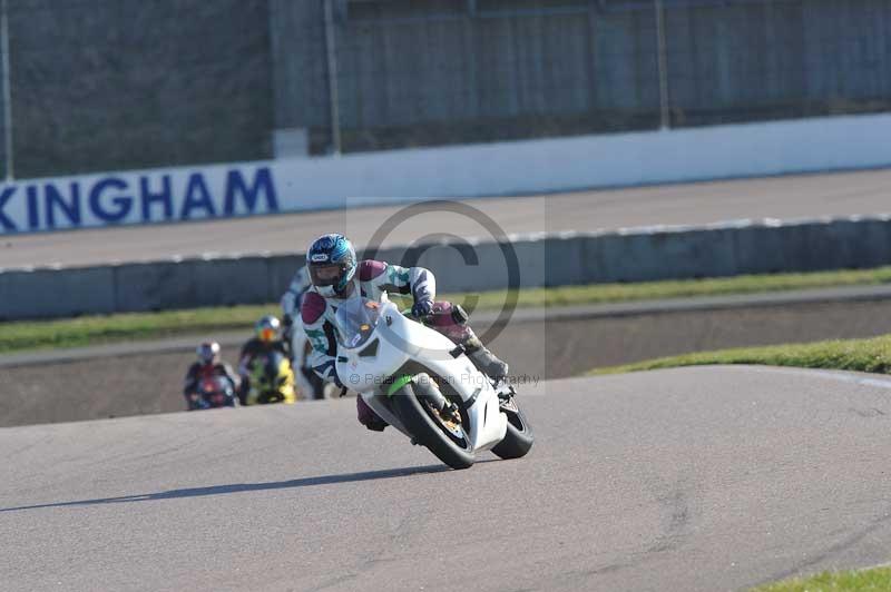 Rockingham no limits trackday;enduro digital images;event digital images;eventdigitalimages;no limits trackdays;peter wileman photography;racing digital images;rockingham raceway northamptonshire;rockingham trackday photographs;trackday digital images;trackday photos