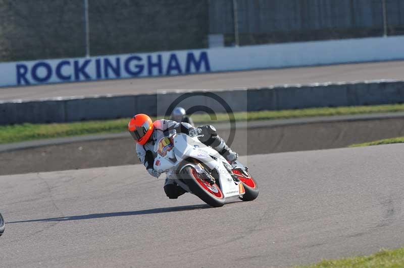 Rockingham no limits trackday;enduro digital images;event digital images;eventdigitalimages;no limits trackdays;peter wileman photography;racing digital images;rockingham raceway northamptonshire;rockingham trackday photographs;trackday digital images;trackday photos