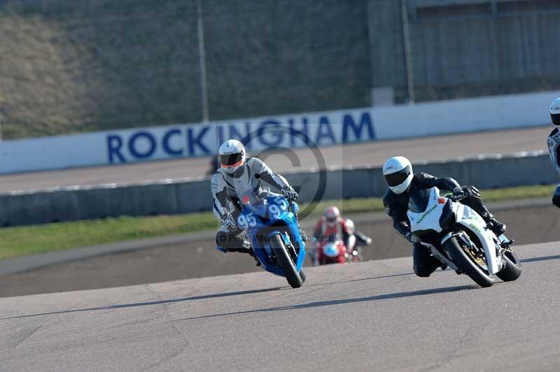 Rockingham no limits trackday;enduro digital images;event digital images;eventdigitalimages;no limits trackdays;peter wileman photography;racing digital images;rockingham raceway northamptonshire;rockingham trackday photographs;trackday digital images;trackday photos