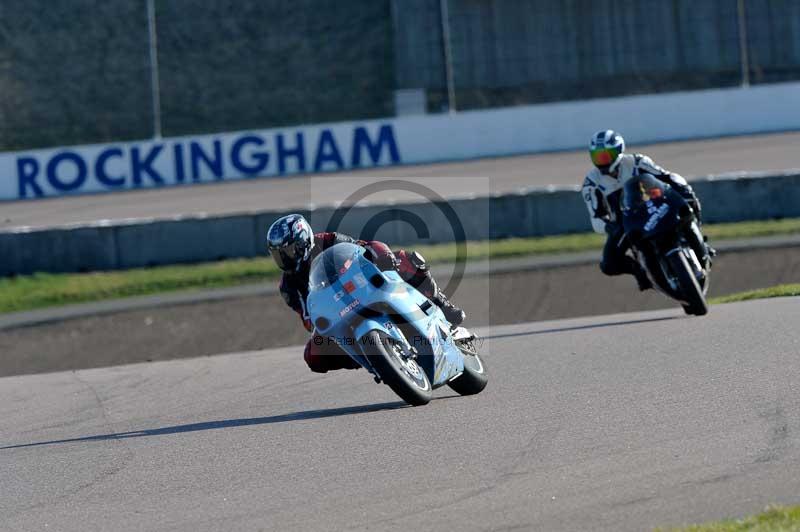 Rockingham no limits trackday;enduro digital images;event digital images;eventdigitalimages;no limits trackdays;peter wileman photography;racing digital images;rockingham raceway northamptonshire;rockingham trackday photographs;trackday digital images;trackday photos