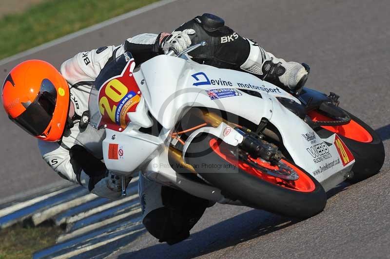 Rockingham no limits trackday;enduro digital images;event digital images;eventdigitalimages;no limits trackdays;peter wileman photography;racing digital images;rockingham raceway northamptonshire;rockingham trackday photographs;trackday digital images;trackday photos