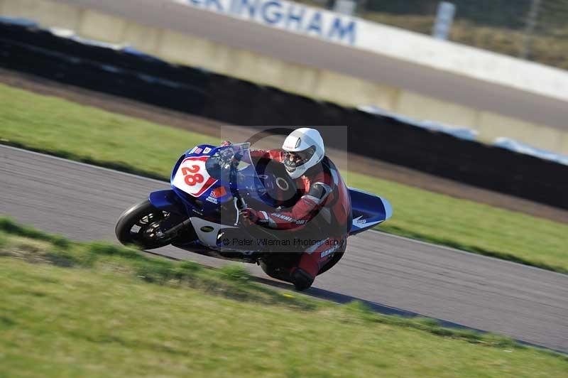 Rockingham no limits trackday;enduro digital images;event digital images;eventdigitalimages;no limits trackdays;peter wileman photography;racing digital images;rockingham raceway northamptonshire;rockingham trackday photographs;trackday digital images;trackday photos