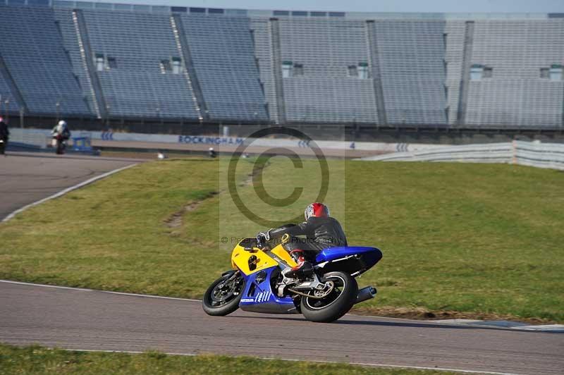 Rockingham no limits trackday;enduro digital images;event digital images;eventdigitalimages;no limits trackdays;peter wileman photography;racing digital images;rockingham raceway northamptonshire;rockingham trackday photographs;trackday digital images;trackday photos