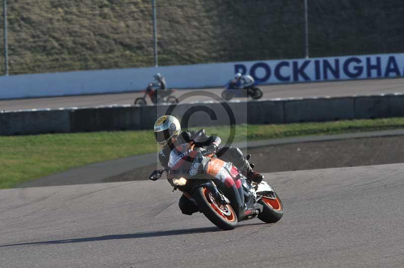 Rockingham no limits trackday;enduro digital images;event digital images;eventdigitalimages;no limits trackdays;peter wileman photography;racing digital images;rockingham raceway northamptonshire;rockingham trackday photographs;trackday digital images;trackday photos