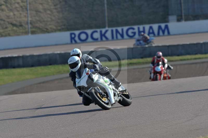 Rockingham no limits trackday;enduro digital images;event digital images;eventdigitalimages;no limits trackdays;peter wileman photography;racing digital images;rockingham raceway northamptonshire;rockingham trackday photographs;trackday digital images;trackday photos