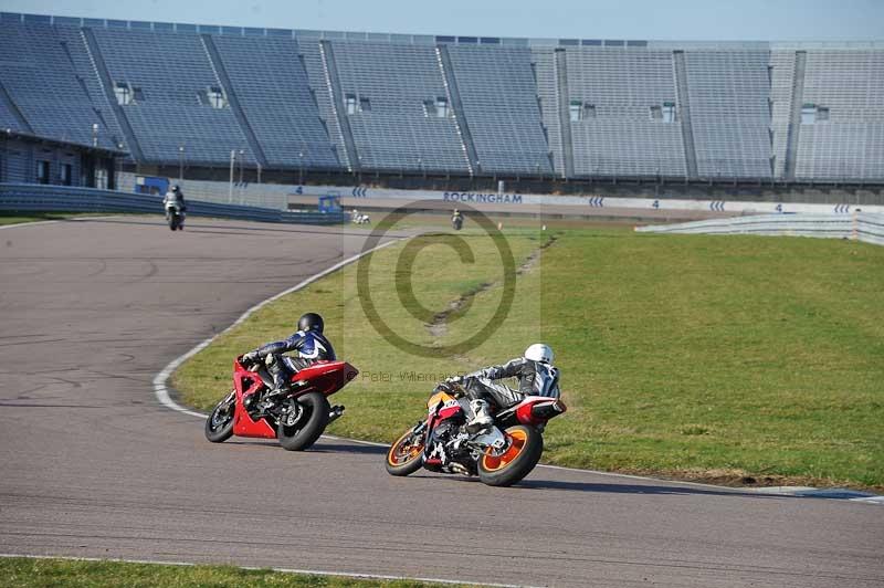 Rockingham no limits trackday;enduro digital images;event digital images;eventdigitalimages;no limits trackdays;peter wileman photography;racing digital images;rockingham raceway northamptonshire;rockingham trackday photographs;trackday digital images;trackday photos