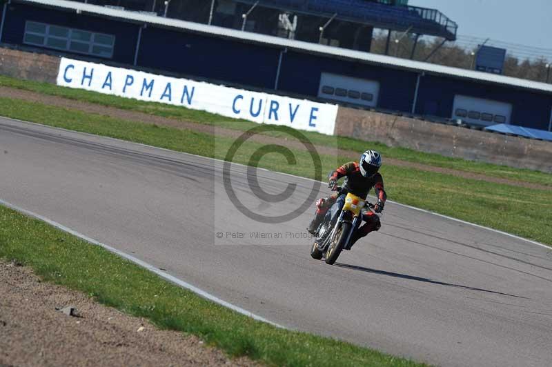 Rockingham no limits trackday;enduro digital images;event digital images;eventdigitalimages;no limits trackdays;peter wileman photography;racing digital images;rockingham raceway northamptonshire;rockingham trackday photographs;trackday digital images;trackday photos