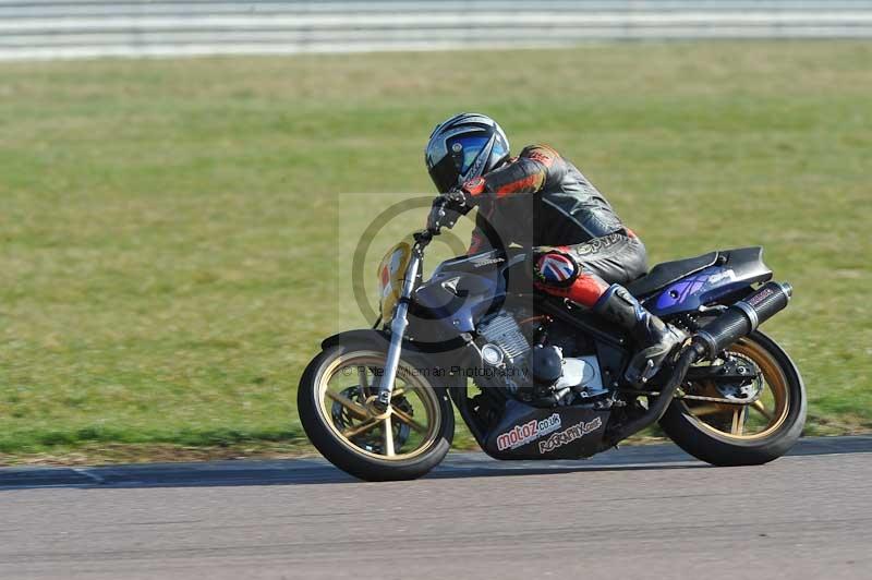 Rockingham no limits trackday;enduro digital images;event digital images;eventdigitalimages;no limits trackdays;peter wileman photography;racing digital images;rockingham raceway northamptonshire;rockingham trackday photographs;trackday digital images;trackday photos