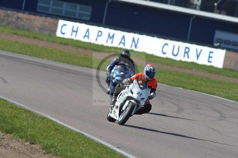 Rockingham no limits trackday;enduro digital images;event digital images;eventdigitalimages;no limits trackdays;peter wileman photography;racing digital images;rockingham raceway northamptonshire;rockingham trackday photographs;trackday digital images;trackday photos